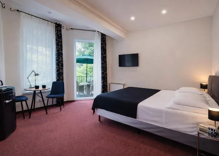 Morska Fala בית אירוח פוביירובו